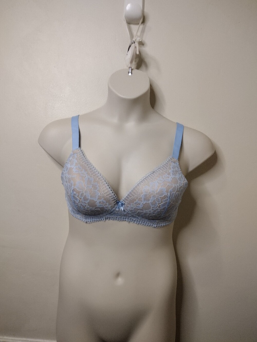 Glamorise Perfect A Shape Sexy Blue Lace Wireless Push-up Bra Size 42A - Picture 8 of 8